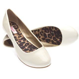 Ballerina Ballet Flats Shoes, Ivory White Crinkle Patent Leather