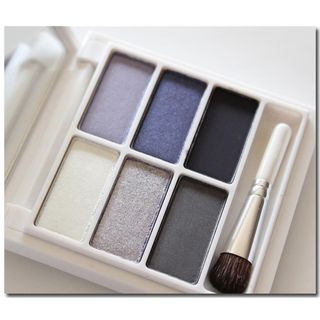 MAC SnowGlobe Holiday Collection Cool Eye Shadow Palette (Six Colors