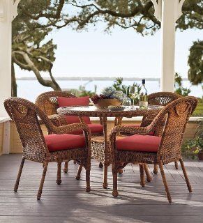 Prospect Hill Handwoven Resin Wicker Outdoor Round Dining